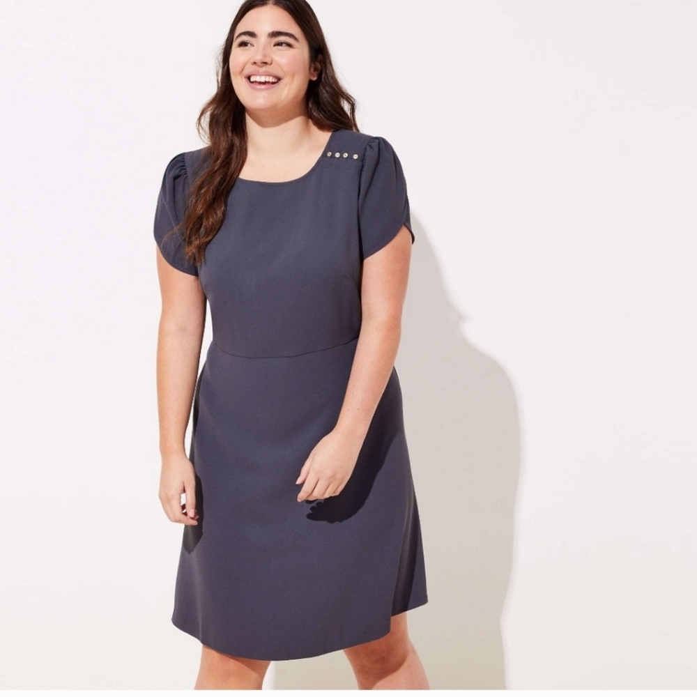 Women's LOFT Gray Short sleeved Shoulder Button Flare Dress Plus 16